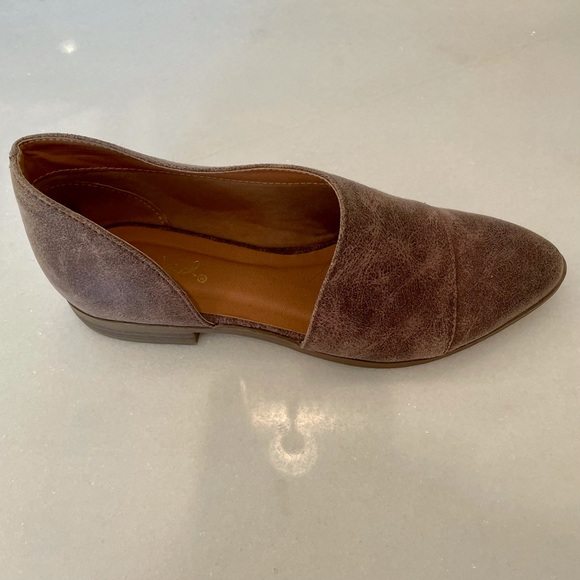 Women’s - Size 6.5 - Cut Out Bootie - Picture 5 of 6